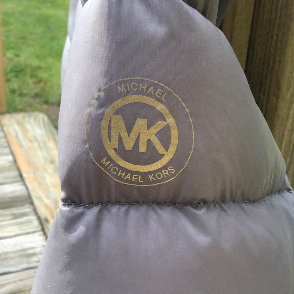 Michael Kors Gray Packable Down Fill Jacket With … - image 3